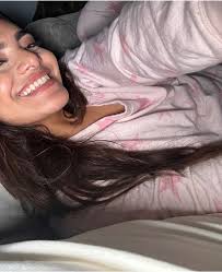 A Veces Korina Smith