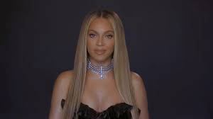 Speaking of basic haircuts for short hairstyles, contemporary ladies with wavy hair prefer short bobs and pixie haircuts. 55 Best Fall Hair Color Ideas Fall Hair Color Trends 2021