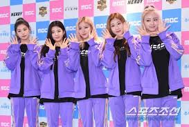 One of aespa's best isac competitors would definitely be giselle,. Itzy Indonesia Press 190812 Itzy At Isac 2019 Facebook