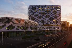 Next, look for a soap pump that plays up the chic countertop accessories. References Hilton Ams Schiphol Easydrain