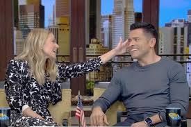 Kelly Ripa Begs Mark Consuelos To Grow Out His Hair On 'Live': “A Little  Something For Me To Play With”