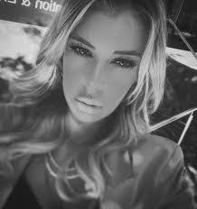 Amira Smith's Instagram, Twitter & Facebook