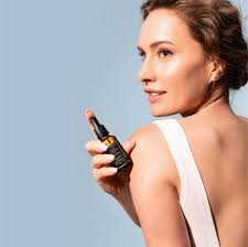 逆齡，就從髮肌保養開始✨❤️😍 髮肌緊緻，臉部線條更立體💋 告別夏日扁塌，養出秀髮滿滿活力💪  立即探索https://bit.ly/2t63QQd 超質感完美體驗#