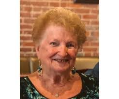 Maureen Canning's Instagram, Twitter & Facebook