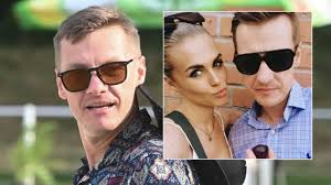 Chris Ducci został ojcem po raz drugi! Pokazał zdjęcie prosto z porodówki.  Znamy płeć i imię dziecka. "Już jesteśmy razem"