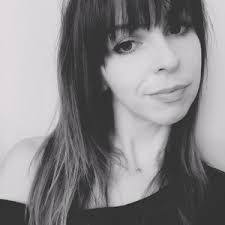 Rosie Warren's Instagram, Twitter & Facebook