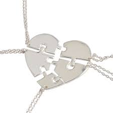 Femme monde plus homme attach gossy. Pin On Colliers Bff