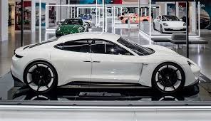 Edmunds also has porsche taycan pricing, mpg, specs, pictures, safety an electric porsche? Porsche Taycan Preis Elektroauto Porsche Autos
