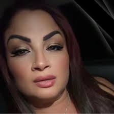 A son 46 abriles , gracias a Dios x darme otra oportunidad con mis  amistades y familia y espero q me dé muchísimo más 😎😎🥰🥰