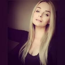 Becky Strait's Instagram, Twitter & Facebook