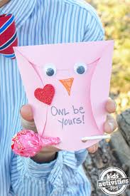 Cards, card holders, valentine's day treats, printable valentine's day cards and a sock love bug. Owl Homemade Valentines Cards