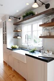 Farmhouse Sink With Stainless Faucet Farmhouse Farmhouse Shelf Faucet Sink Stainless Cuisines Maison Cuisines Design Cuisine Moderne