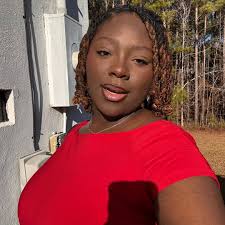 Thank you TawnieCakes Bakery! Tawnie put a lot of effort into making the  perfect cake and it came out better than I could've imagined. Not only did  the cake look amazing and