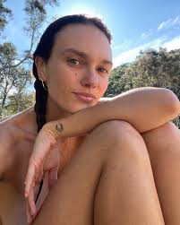 Daphne Berry's Instagram, Twitter & Facebook