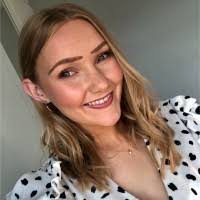 Jessica Fallon's Instagram, Twitter & Facebook