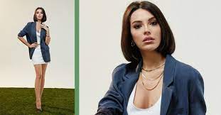 Soruları magazinseverler tarafından merak konusu oldu. Tuvana Turkay Kagit Ev I Anlatti