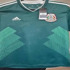Lunes , 19.07.2021 / 09:22 hoy. Jersey De La Seleccion Mexicana Autografiada En Mexico Ciudad De Clasf Moda Y Accesorios