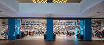 Somos muchas las que hemos descubierto que comprar en primark conviene no solo por el coste de las prendas. Primark Opens Its Largest Portuguese Store In Porto News Distribution 1152167