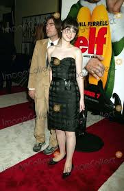Zooey deschanel was born in 1980 into a showbiz family. Photos And Pictures Jason Schwartzman And Zooey Deschanel Arriving At The World Premiere Of Elf At Loews Astor Plaza In New York City On November 2 2003 Photo Henry Mcgee Globe Photos Inc 2003