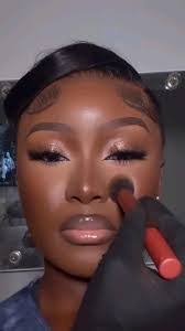 Calandra Lee's Instagram, Twitter & Facebook