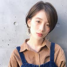 面長顔を似合わせショートで小顔に ハンサム 大人可愛いヘアカタログ hair スポーツヘア ヘアスタイル ショートボブ