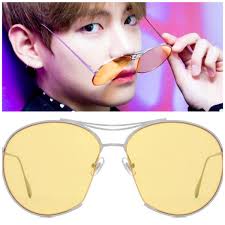 Gentle Monster Jumping Jack 02 Y Bts Taehyung Sunglasses Kaca Mata Aksesoris Gaya Model Pakaian