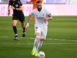 Falló un penalti y tuvo otras tres ocasiones. Real Madrid Hit By Karim Benzema Injury Ahead Of Champions League Match Against Atalanta Football News