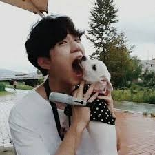 Hes Babie Even When He Tries To Eat A Dog Anjing Hidup Pacar Pria
