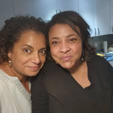 This episode is the season finale of The Michaela Of It All podcast! The  importance of listening. Being a good listener. Ahhhhhh. It sometimes feels  like a dying art. It's what is