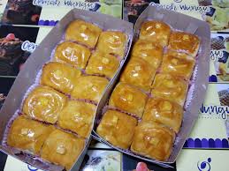 Setelah mengembang dan matang, segera. Oemah Wungu Bolen Durian Bolen Pisang Raja Hanya Di Facebook