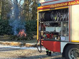 Polizei Hessen Teil 5 Feuer Zur Beseitigung Meist Verboten