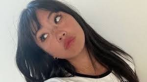 Daisy Foley's Instagram, Twitter & Facebook