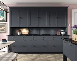 Although the most widely chosen color is white, shaker kitchen cabinets come in a variety of different stains and paints. Shaker Kitchens Benchmarx Kitchens Joinery