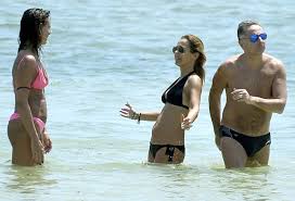 Sonia bruganelli e paolo bonolis sono marito e moglie da anni, eppure si mostrano sempre molto affiatati. Sonia Bruganelli Gli Scatti Piu Belli Di Lady Bonolis Dilei