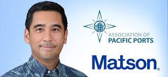 Mikki Walker's Instagram, Twitter & Facebook