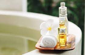 Cipresso, rosmarino e menta per una sferzata di energia. Oli Essenziali Da Bagno Cure Naturali It