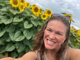 🌻🌻 Winchester, VA🌻🌻 Help us put this summer to rest at The Homestead  Farm at Fruit Hill Orchard Sunflower Festival Saturday, Sept 14 ... Music  starts at 1pm!