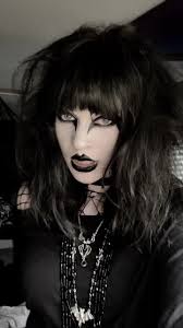 i look like im opening my eyes really wide 😭 #goth #tradgoth #gothic ...