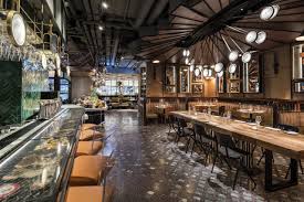 Redefine your dining experience with elegant dining tables sales at alibaba.com. Spiga Ala Champ