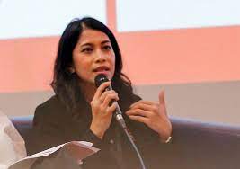 Senior lecturer / associate professor. Swinburne Sarawak S Associate Professor Wins 2020 Un Women Malaysia Weps Award Malaysia Malay Mail