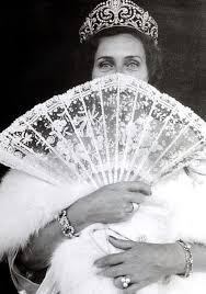 Spanishroyals Her Royal Highness Dona Maria De Las Mercedes De Borbon Y Orleans The Countes Of Barcelona Diademe Eventail Espagnol Diademes Royaux