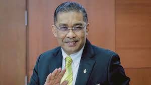 Poster yang dipaparkan di facebook ahli parlimen kota bharu, takiyuddin hassan. 18 Ahli Parlimen Pas Sokong Muhyiddin Takiyuddin