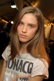 Chloé: Taryn Davidson (Backstage) RTW SS09