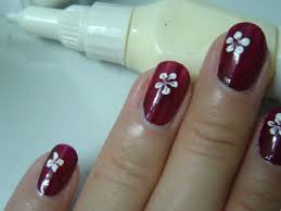 Here is a #summernailart design perfect to practice your #flowernails skills! 25 Simple Flower Designs For Nails Nails Pix