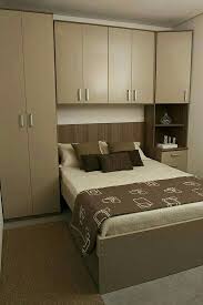 pin de muhammed elif baltaci em quarto decoracao quarto pequeno ideias de decoracao quarto casal moveis quarto casal