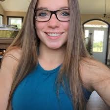 Jessica Caouette's Instagram, Twitter & Facebook