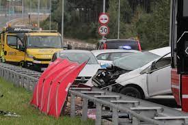 W sobotę, 12 grudnia, po godzinie 15 na s1 w pyrzowicach doszło do potwornego wypadku. Smiertelny Wypadek Na S1 W Mierzecicach Nie Zyje 35 Latek Z Dabrowy Gorniczej A Takze Kierowca Opla I 68 Letnia Pasazerka Skody Bedzin Nasze Miasto