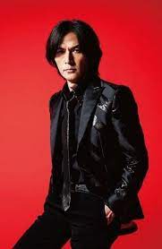 稲葉浩志の髪型 短髪 パーマなどの失敗しないオーダー 作り方を解説 slope スロープ 髪型 短髪 稲葉浩志 稲葉