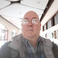 The TREK: Total Interface (Large) now has an alternate layout that will fit  all devices including all shapes/sizes of FOLD phones. It has new, more  intuitive navigation. I chose to do the