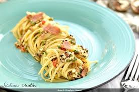 Spaghetti Aglio Olio Peperoncini Noci E Bottarga Ricetta Facile Ricetta Ricette Idee Alimentari E Cibo Etnico